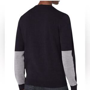 Theory Arnauld Mens Long Sleeve Black
Tan Crew Neck Knit Sweater size XXL